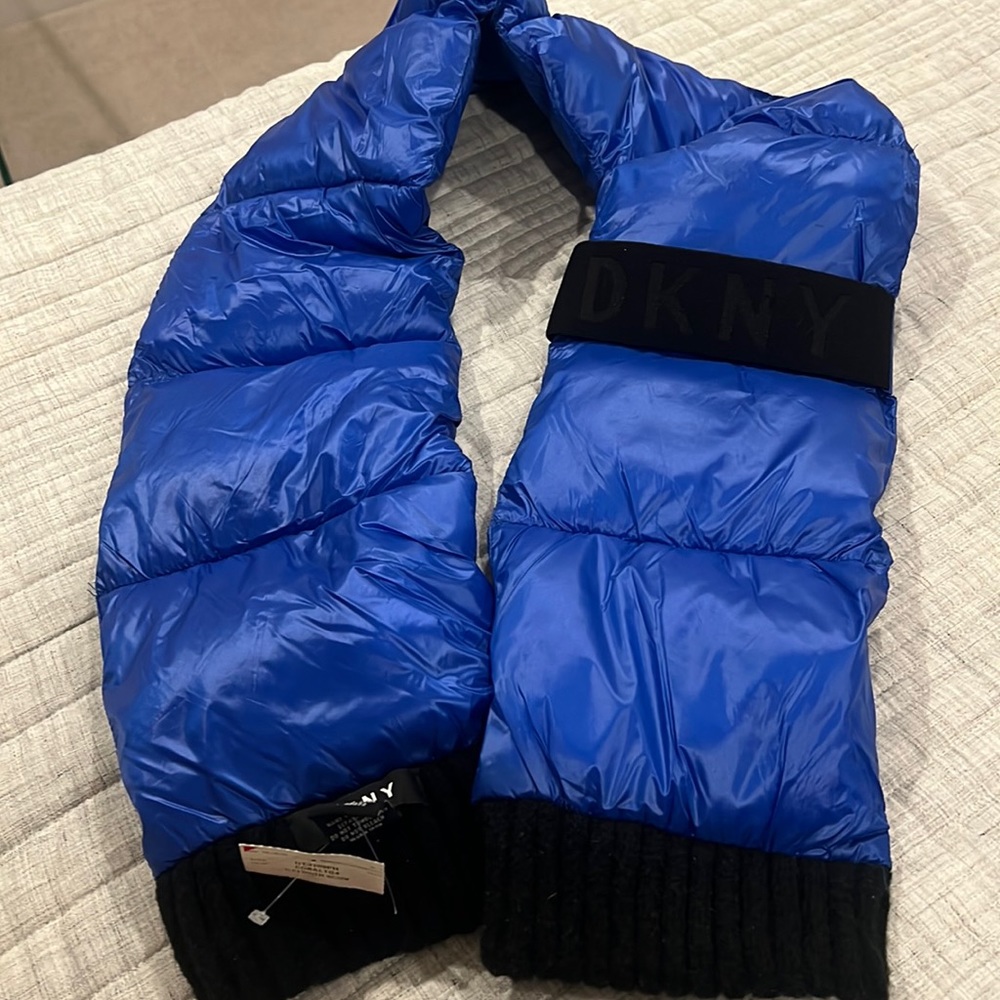 DKNY NWT cobalt blue neck warmer/scarf
